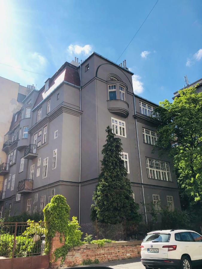Ferienwohnung Dobrobeat Pressburg Exterior foto