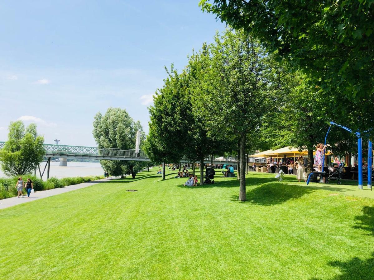 Ferienwohnung Dobrobeat Pressburg Exterior foto